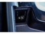 Volvo XC60 2.0 T8 Twin Engine AWD 3xR-Design PANO/ACC/ZWARTLEDER/ONYX BLACK/CARPLAY/KEYLESS/SENSUS NAVI/1E EIG/NAP LOGISCH/FULL