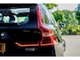 Volvo XC60 2.0 T8 Twin Engine AWD 3xR-Design PANO/ACC/ZWARTLEDER/ONYX BLACK/CARPLAY/KEYLESS/SENSUS NAVI/1E EIG/NAP LOGISCH/FULL
