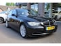 BMW 3-Serie Touring 318i Business Line LEER CRUISE STOELVERWARMING 17"LMV NAP PDC CLIMA