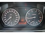 BMW 3-Serie Touring 318i Business Line LEER CRUISE STOELVERWARMING 17"LMV NAP PDC CLIMA