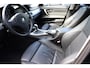 BMW 3-Serie Touring 318i Business Line LEER CRUISE STOELVERWARMING 17"LMV NAP PDC CLIMA