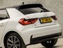 Audi A1 Sportback 25 TFSI Sport (APPLE CARPLAY, GROOT NAVI, VIRTUAL COCKPIT, GETINT GLAS, LM VELGEN, SPORTSTOELEN, CRUISE, LANE ASSIST, ARMSTEUN, NIEUWE APK, NIEUWSTAAT)