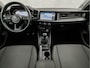 Audi A1 Sportback 25 TFSI Sport (APPLE CARPLAY, GROOT NAVI, VIRTUAL COCKPIT, GETINT GLAS, LM VELGEN, SPORTSTOELEN, CRUISE, LANE ASSIST, ARMSTEUN, NIEUWE APK, NIEUWSTAAT)