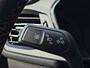 Ford Kuga 2.5-225pk PHEV ST-Line X Plug-in Hybrid. Garantie t/m 04-02-2028 ! Slechts 5.500km ! Volautm. airco dual, elektr. achterklep, LM wielen, stuur-, stoel- en voorraamverwarming, camera v+a,  side- en lane assist, adaptieve cruise cntrl, metallic lak, etc.