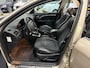 Ford Mondeo 2.0-16V Platinum / NETTE AUTO / RIJDT SCHAKELT GOED