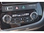 Mitsubishi Outlander 2.0 Connect Pro | Cruise-control | DAB+ | Camera 360 | Stoelverwarming | NL auto!! |
