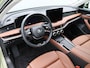 Skoda Superb Combi First Edition 1.5 TSi 150 Pk Automaat | Full LED | Panoramadak | Leder | 19 Inch | 360 Camera | Stoelkoeling en Verwarming | Adaptive Cruise | 18.310 Km!!