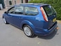 Ford Focus Wagon 1.6 met APK dealer onderhouden