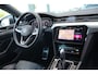 Volkswagen Passat Variant 1.5 TSI R-Line Business | Achteruitrijcamera | Apple Carplay/Android Auto|telefoonintegratie premium | Cruise control adaptief