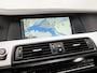 BMW 5-Serie Touring 520i Sport 184Pk Automaat (GROOT NAVI, VIRTUAL COCKPIT, M STUUR, LUCHTVERING, CLIMATE, SPORTSTOELEN, ELEK ACHTERKLEP, SPORT AUTOMAAT, CRUISE, BLUETOOTH, NIEUWE APK, NIEUWSTAAT)