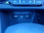 Kia Niro Hybrid 141pk Automaat DynamicLine Style Pack I Open Dak | Climate Control | Adaptive Cruise Control | Apple CarPlay/ Android Auto |