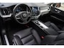 Volvo XC60 2.0 T8 Plug-in hybrid AWD Ultimate Dark 450PK | luchtvering | extra getint glas | 360 graden camera | Harman/Kardon | Panoramadak