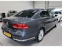 Volkswagen Passat 1.4 TSI Highline Executive Edition BMT Automaat Navigatie Leer/Alcantara 2e Eigenaar Boekjes aanwezig Nette auto Sportvelgen NAP DSG Stoelverwarming