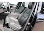 Volvo XC90 T8 AUT8 455PK Recharge AWD Ultimate Dark, Luchtvering, Adaptieve Cruise Control met Pilot Assist, Premium audio by Bowers&Wilkins, Geventileerde voorstoelen met massagefunctie, Elektrisch bedienbaar panoramisch schuif-/kanteldak, 360 Parkeercamera, Park Assist voor + achter, Elektrische voorstoelen met geheugen, Verwarmbare voorstoelen + stuurwiel, Verwarmbare achterbank, 4-Zone Climate Control, Blind Spot Information System, Keyless Entry, Apple CarPlay, 22'' Lichtmetalen wielen