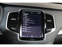 Volvo XC90 T8 AUT8 455PK Recharge AWD Ultimate Dark, Luchtvering, Adaptieve Cruise Control met Pilot Assist, Premium audio by Bowers&Wilkins, Geventileerde voorstoelen met massagefunctie, Elektrisch bedienbaar panoramisch schuif-/kanteldak, 360 Parkeercamera, Park Assist voor + achter, Elektrische voorstoelen met geheugen, Verwarmbare voorstoelen + stuurwiel, Verwarmbare achterbank, 4-Zone Climate Control, Blind Spot Information System, Keyless Entry, Apple CarPlay, 22'' Lichtmetalen wielen