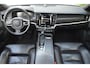 Volvo V90 Cross Country D4 Pro | Bowers & Wilkins | Head-Up | Massage & Geventileerde stoelen | Trekhaak | Pilot-Assist |