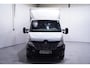 Renault Master 2.3 dCi 163 pk Bakwagen met Laadklep Export Airco, LxBxH 420x208x210 cm