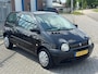Renault Twingo 1.2 Authentique! NL AUTO NAP! Airco l Elek ramen l Centraal! Goed onderhouden l zeer netjes!