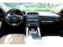 Jaguar F-Pace 2.0t AWD 250pk Premium Edition Aut. Pano|Leder|Cam|Apple CarPlay|APK tot 06-10-2027!