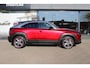 Mazda MX-30 e-SkyActiv 145 First Edition 36 kWh , Automaat, Navi, Adap.Cruise, Clima, Camera, PDC, HUD, Industrieel interieur, Stoelverwarming, LMV 18 Inch