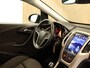 Opel Astra 1.4 Turbo Sport - CRUISE CONTROL - STOELVERWARMING VOORZIJDE - CLIMATE CONTROL - EXTRA GETINT GLAS - STUURWIELVERWARMING - LEDEREN STUURWIEL - LICHTMETALEN VELGEN 17 INCH - PARKEERSENSOREN ACHTER