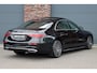 Mercedes-Benz S-klasse 450d 4MATIC Lang AMG Line Aut9 | Airmatic | Chauffeurspakket | Achterasbesturing | Augmented HUD | Distronic+ | Burmester | Exclusief Nappa Leder | 3D-Display | Vlakkenverwarming | Zonweringspakket |