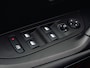 Peugeot e-2008 EV Allure Pack 50 kWh | Stoelverwarming | Camera | Navigatie 3 Fasen Laden