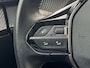 Peugeot e-2008 EV Allure Pack 50 kWh | Stoelverwarming | Camera | Navigatie 3 Fasen Laden