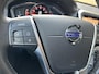 Volvo XC60 2.0 T5 245pk Automaat FWD Polar+ | Panoramadak | Lederen bekleding | Navigatie | Climate control | Cruise control | PDC | Camera | Elektrische achterklep | Trekhaak | Stoelverwarming | Compleet onderhouden