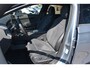 Volkswagen ID.7 Tourer Pro Business | Achterbank in ongelijke delen neerklapbaar incl. middenarmsteun en doorlaadmogelijkheid | Afstandscontrolesysteem (Front Assist), met voetgangers- en fietsersherkenning | Automatische afstandsregeling (Adaptive Cruise Control)