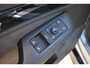 Volkswagen ID.7 Tourer Pro Business | Achterbank in ongelijke delen neerklapbaar incl. middenarmsteun en doorlaadmogelijkheid | Afstandscontrolesysteem (Front Assist), met voetgangers- en fietsersherkenning | Automatische afstandsregeling (Adaptive Cruise Control)
