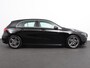 Mercedes-Benz A-klasse 200 177pk Automaat MHEV AMG Line Achteruitrij Camera Verwarmde voorstoelen Navigatie LED Climate control Adaptive Cruise control Parkeersensoren Apple Carplay & Android Auto
