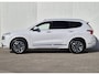 Hyundai Santa Fe 1.6 T-GDI PHEV Plug-in Premium Plus Sky Automaat / Afneembare Trekhaak / HUD / Trekgewicht 1350 kg / Elektrische bedienbare achterklep / Glazen schuif- en kanteldak / Stuur- en Stoelverwarming / Stoelventilatie voor /