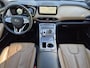 Hyundai Santa Fe 1.6 T-GDI PHEV Plug-in Premium Plus Sky Automaat / Afneembare Trekhaak / HUD / Trekgewicht 1350 kg / Elektrische bedienbare achterklep / Glazen schuif- en kanteldak / Stuur- en Stoelverwarming / Stoelventilatie voor /