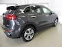 Kia e-Niro Dynamic Line 64 kWh 3 FASE NL auto | Warmtepomp | Camera | Stof/leer | Apple carplay | 1e eig