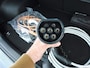 Kia e-Niro Dynamic Line 64 kWh 3 FASE NL auto | Warmtepomp | Camera | Stof/leer | Apple carplay | 1e eig