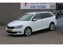Skoda Fabia Combi 1.2 TSI Style AUTOMAAT/Cruise control/Climate control/Parkeersensoren/Bluetooth/Spraakbediening/Multifunctioneel stuurwiel/LED koplampen/Sportstoelen/17'' Lichtmetalen velgen/Elektrische ramen/Elektrisch verstelbare spiegels.