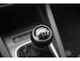 Volkswagen Golf 1.4 TSI Trendline Airco/Radio-CD speler/Multifunctioneel stuurwiel/16'' Lichtmetalen velgen/Centrale deurvergrendeling/Elektrische ramen/Elektrisch verstelbare spiegels.