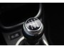 Renault Twingo 1.0 SCe Intens Airco/Achteruitrijcamera/Parkeersensoren/Apple carplay/Cruise control/Bluetooth/LED koplampen/Multifunctioneel stuurwiel/Spraakbediening/15'' Lichtmetalen velgen/Elektrische ramen/Elektrisch verstelbare spiegels.