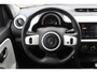 Renault Twingo 1.0 SCe Intens Airco/Achteruitrijcamera/Parkeersensoren/Apple carplay/Cruise control/Bluetooth/LED koplampen/Multifunctioneel stuurwiel/Spraakbediening/15'' Lichtmetalen velgen/Elektrische ramen/Elektrisch verstelbare spiegels.