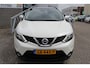 Nissan Qashqai 1.2 Connect Edition Panoramadak/Navigatie/Climate control/360° camera/Parkeersensoren rondom/Cruise control/Elektrisch verstelbare stoel met stoelverwarming/Voorruitverwarming/Keyless/Lane assist/Trekhaak/Bluetooth/LED koplampen/19''Lichtmetalen velgen/Mu