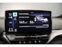 Volkswagen ID.5 Pro Advantage 174pk Automaat Adaptive cruise control, Achteruitrijcamera, LED matrix koplampen, Navigatie, Stoelverwarming, Verwarmde voorruit, Parkeersensoren