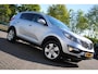 Kia Sportage 2.0 X-ecutive Plus Pack First Edition 163pk Clima/Cruise/Panodak/Bluetooth/PDC/RadioCD.AUX.USB/17"LM/Isofix/Trekhaak