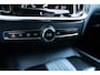 Volvo V60 2.0 B3 164pk Aut.Momentum Advantage Trekhaak/ Stoel-stuurverwarming/ Pdc/ Full led/ Carplay/ Navigatie/ Dab