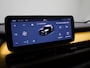 Jeep Avenger 1st Edition 54 kWh | Slechts 3.336 KM | 18'' LM Velgen | Camera | NAV | Stoelverwarming |