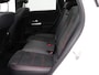 Mercedes-Benz B-klasse 180 Business Solution AMG | PANORAMADAK | VIRTUAL COCKPIT | ACHTERUITRIJCAMERA | LED VERLICHTING | STOELVERWARMING |
