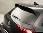 Volkswagen Golf 2.0 TDI Sport 150Pk Automaat (APPLE CARPLAY, GROOT NAVI, SFEERVERLICHTING, STUUR/STOELVERWARMING, GETINT GLAS, SPORTSTOELEN, KEYLESS, LED KOPLAMPEN, NIEUWE APK, NIEUWSTAAT)