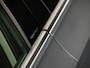 Volkswagen Golf 2.0 TDI Sport 150Pk Automaat (APPLE CARPLAY, GROOT NAVI, SFEERVERLICHTING, STUUR/STOELVERWARMING, GETINT GLAS, SPORTSTOELEN, KEYLESS, LED KOPLAMPEN, NIEUWE APK, NIEUWSTAAT)