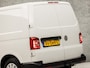 Volkswagen Transporter 2.0 TDI L1H1 Trendline (AIRCO, CRUISE, BLUETOOTH, 3 ZITPLAATSEN, TREKHAAK, ARMSTEUN, NIEUWE APK, IEUWSTAAT)