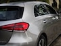 Mercedes-Benz A-klasse 250 4MATIC Premium Plus (225PK) 2e-Eig, Dealer-Onderh, 12-Mnd-BOVAG, NL-Auto, Navigatie, Panoramaschuifdak, Ambient-Lighting, Parkeersensoren-V+A, LM.-Velgen, Leer, Elektrische-Stoelen, Stoelverwarming, Full-Virtual-Cockpit, Privacy-Glas